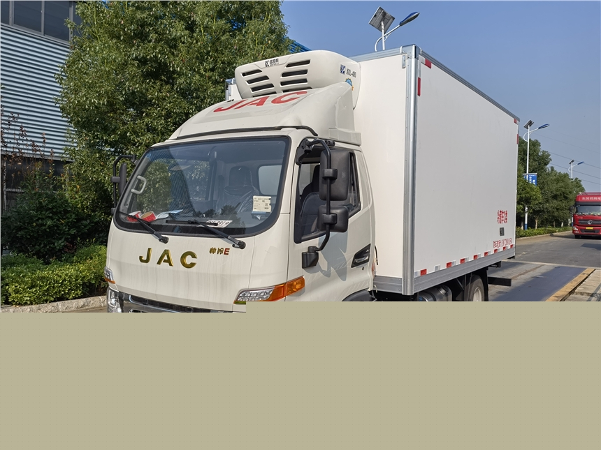 白城市江铃顺达国六双排冷藏车